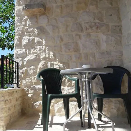 Jakov בית נופש ביבינייה